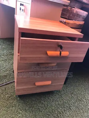 Side Drawer