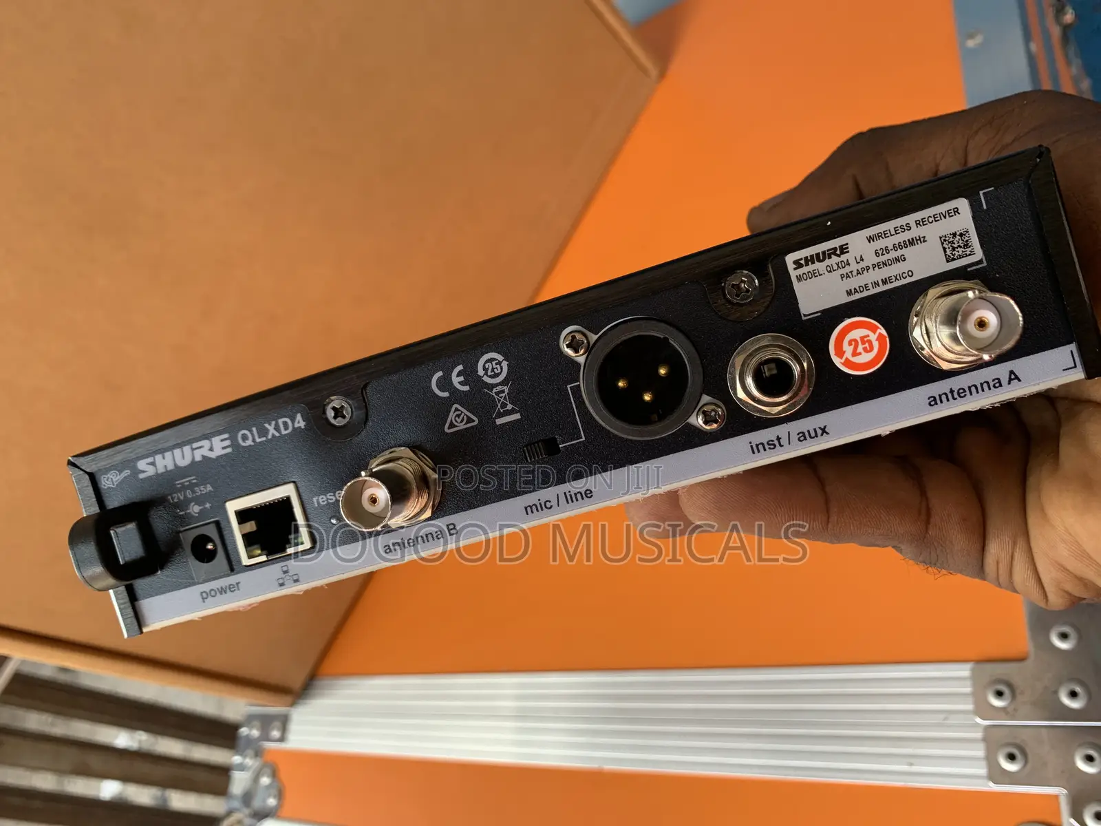 SHURE QLXD4 Digital Wireless Single Microphone