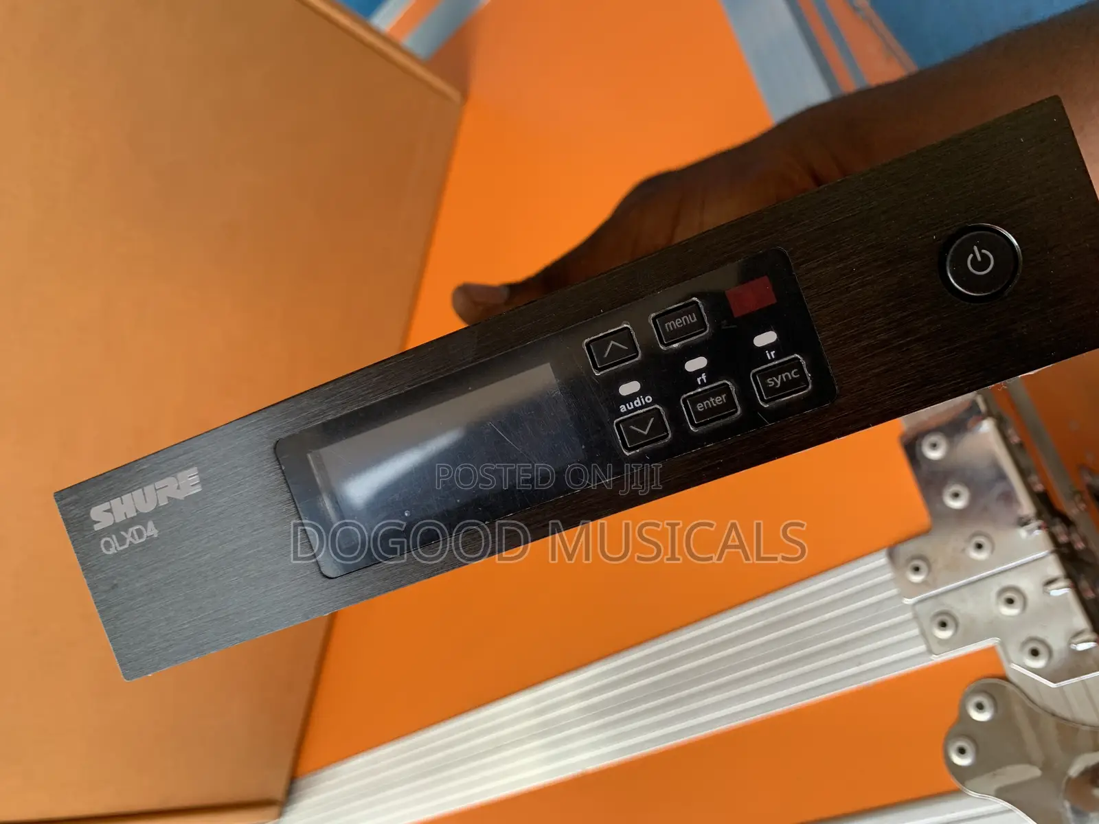 SHURE QLXD4 Digital Wireless Single Microphone
