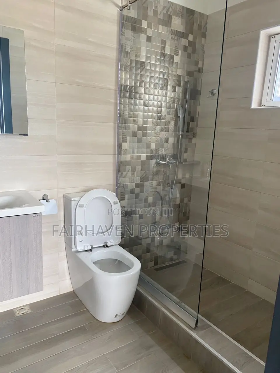 3bdrm House in Fairhaven Properties, Oyarifa for sale