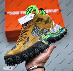 Off White Sneakee