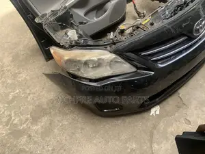 Toyota Corolla 2009-2013 Front Cut