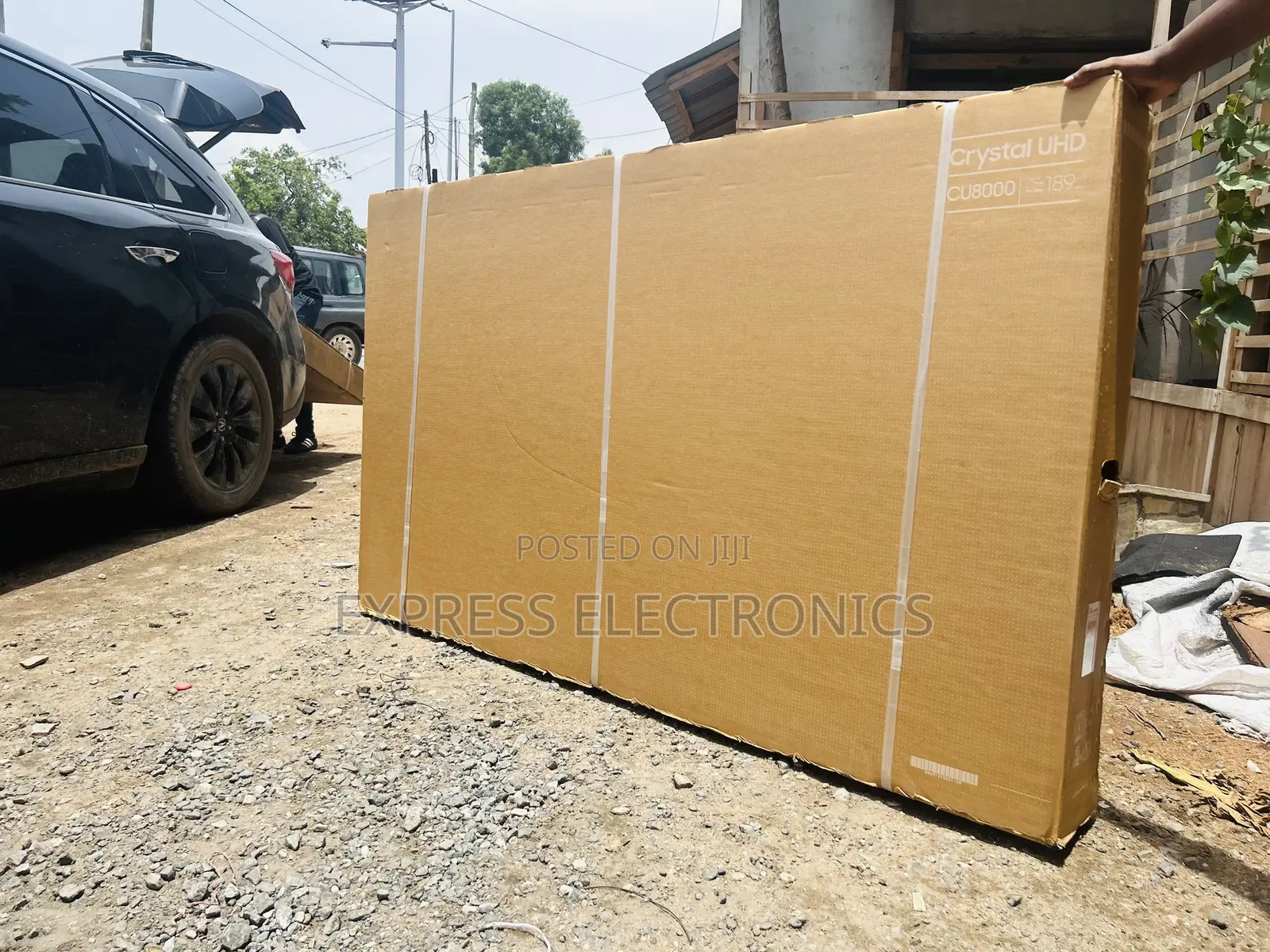 High Resolution UHD Smart Display Samsung 75”Cu8000