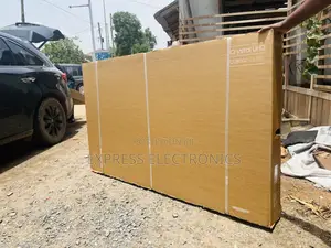 High Resolution UHD Smart Display Samsung 75”Cu8000