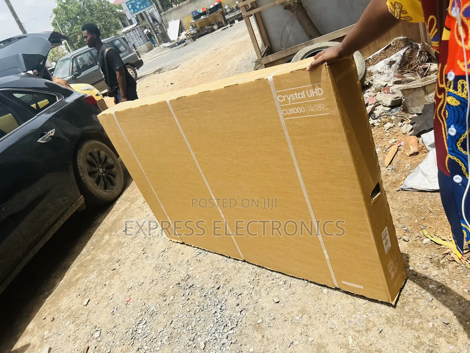 Perfect Sleek Slim UHD Smart Samsung 75”Cu8000