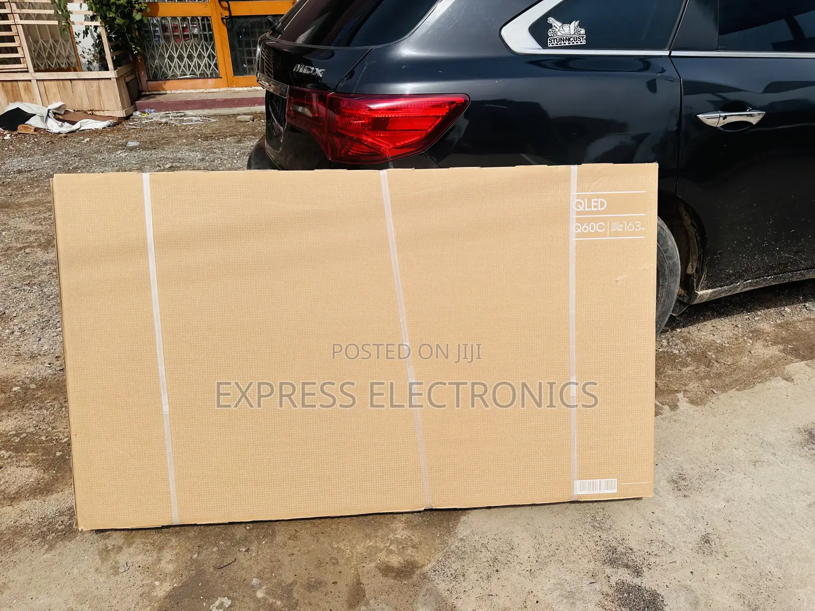 Available at Store QLED Samsung 65”Q60C