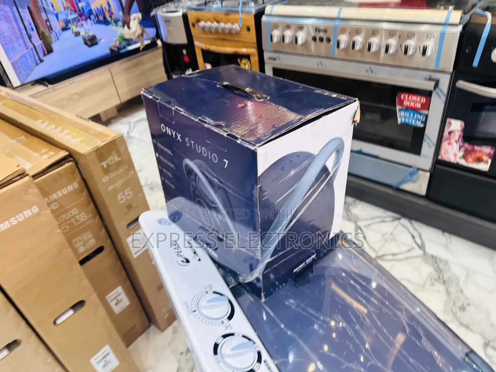 Beautiful Onyx 7 Design Bluetooth Speaker