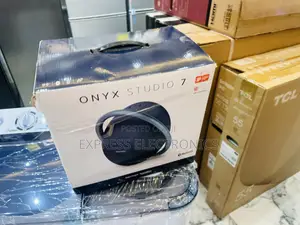 Feel the Vibes With Onyx 7