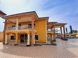 7bdrm House in Kronum  Afrancho, Kumasi Metropolitan for sale
