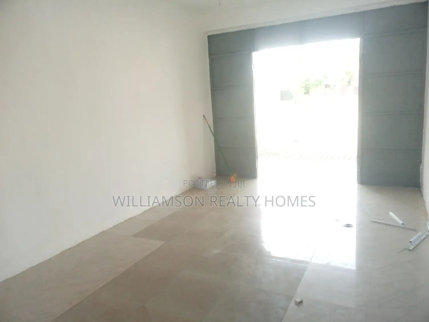 Road Side Shop/Office Space/Store/Warehouse/Showroom,Spintex