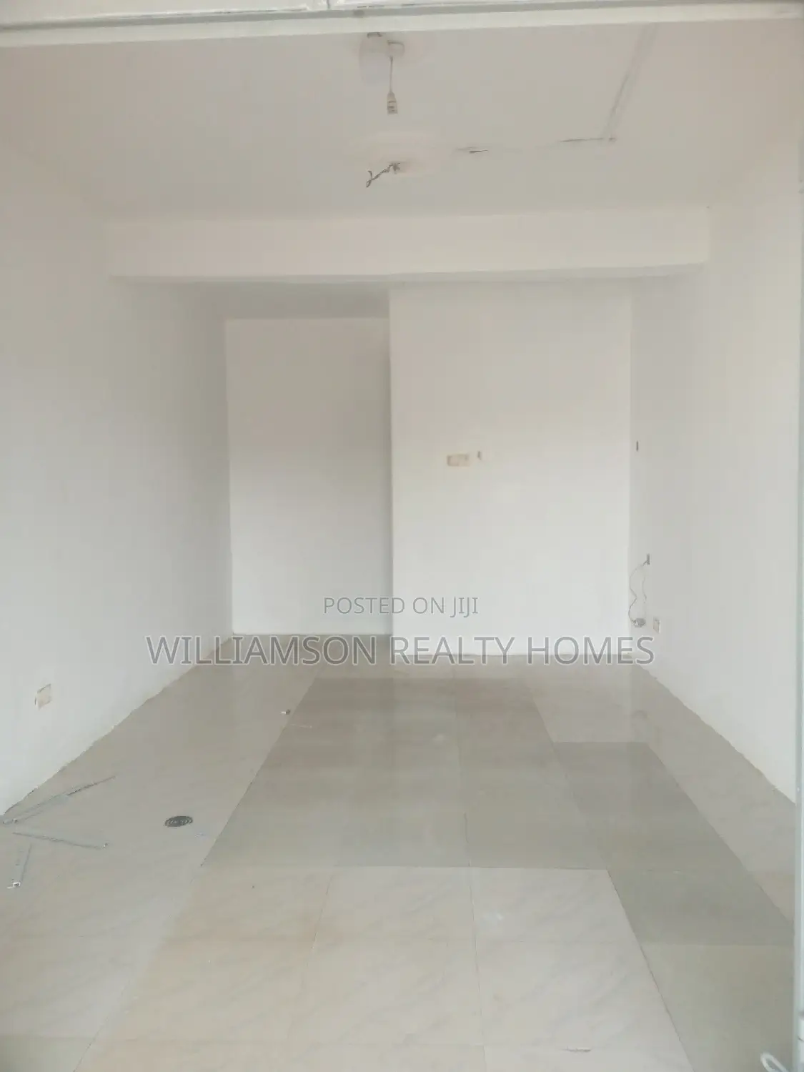 Road Side Shop/Office Space/Store/Warehouse/Showroom,Spintex