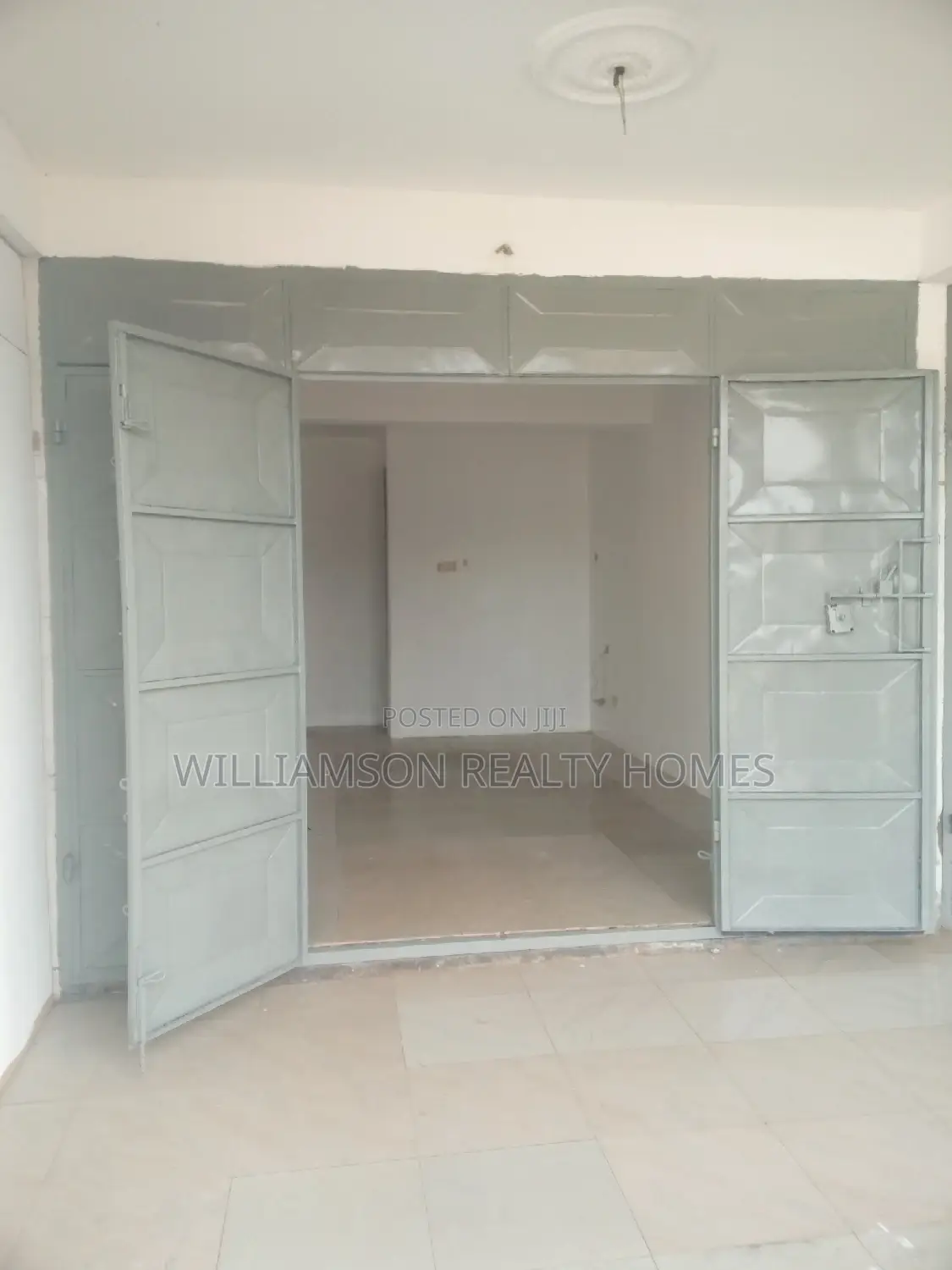 Road Side Shop/Office Space/Store/Warehouse/Showroom,Spintex