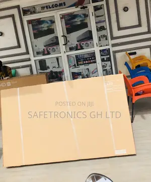 Black 65 Inches Glossy Qled Samsung Q60C Smart Electric Tv