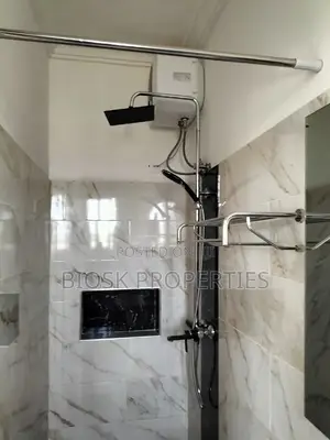 2bdrm Apartment in Billa-Fix Properties, Valley View Area for rent