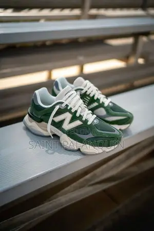 New Balance Sneaker