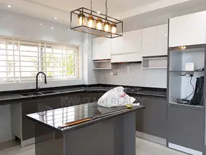 4bdrm House in Westhills Mall Weija for sale