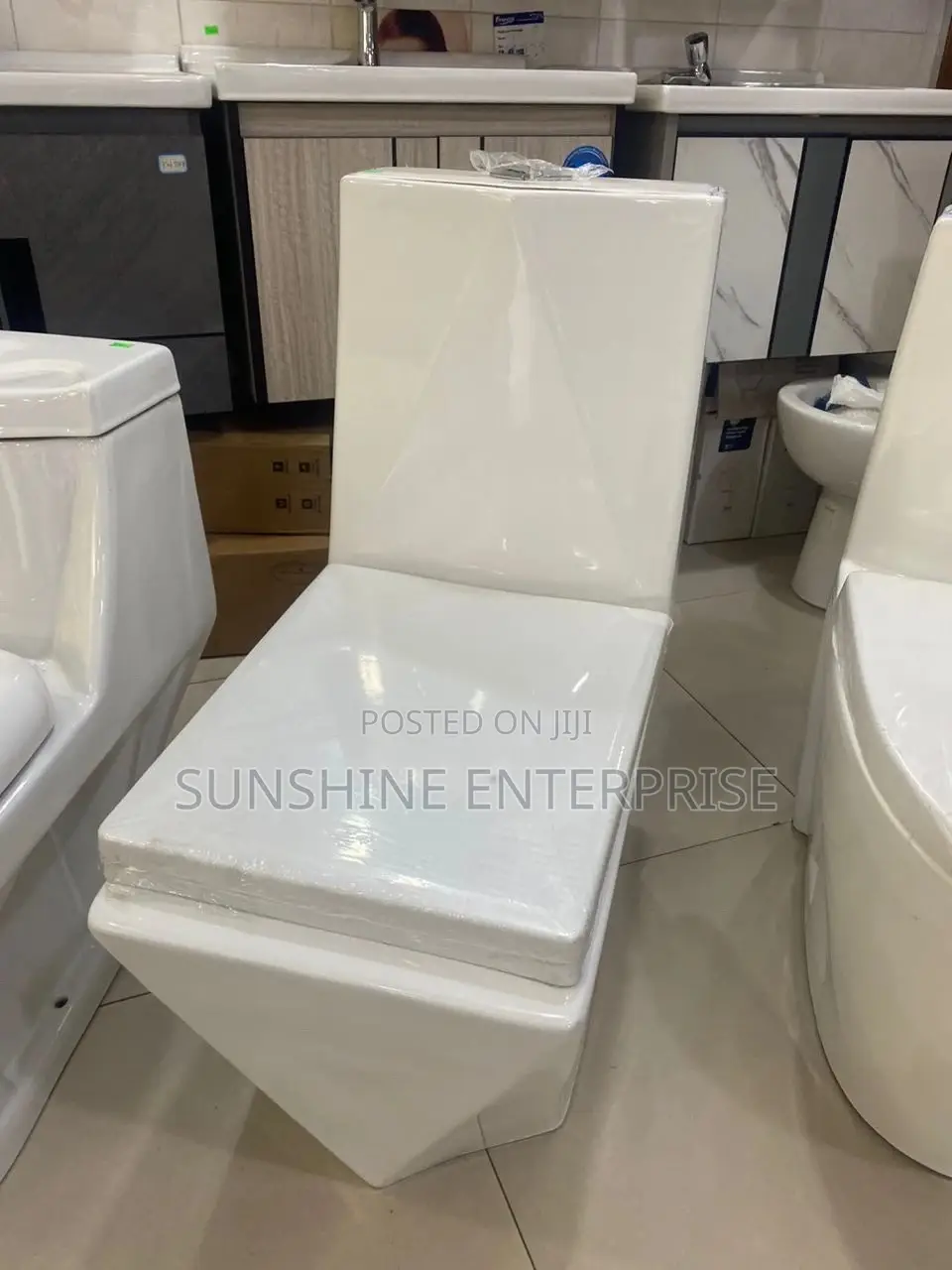 Diamond Luxury Water Closet