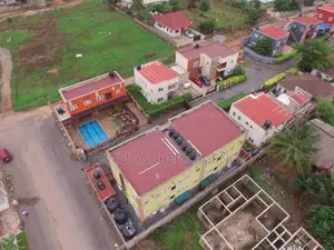 14bdrm Duplex in Ashongman Estate, Accra Metropolitan for sale