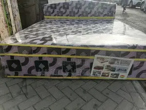 Quality Inbuilt Bed With Mattress