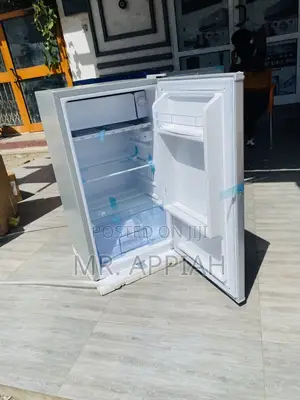 Sleek Design Zara Single Door Electric Table Top Fridge.