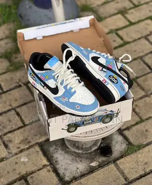 Nike Sneakers