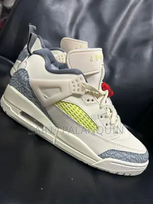 Air Jordan 4