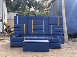 Queen Size Bed Frame and Side Drawers With Ottoman
