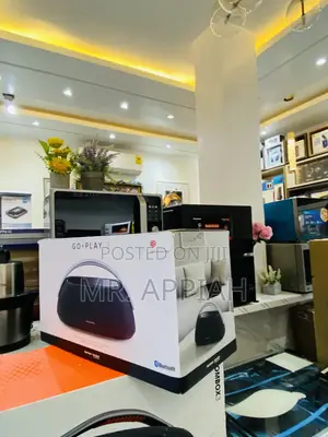 Unique Design Go + Play Rechargeable Speaker(Black).