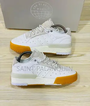 Adidas Sneaker