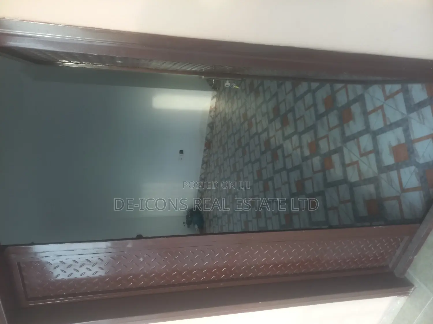2bdrm Duplex in De-Icons Real Estate, Awutu Senya East Municipal