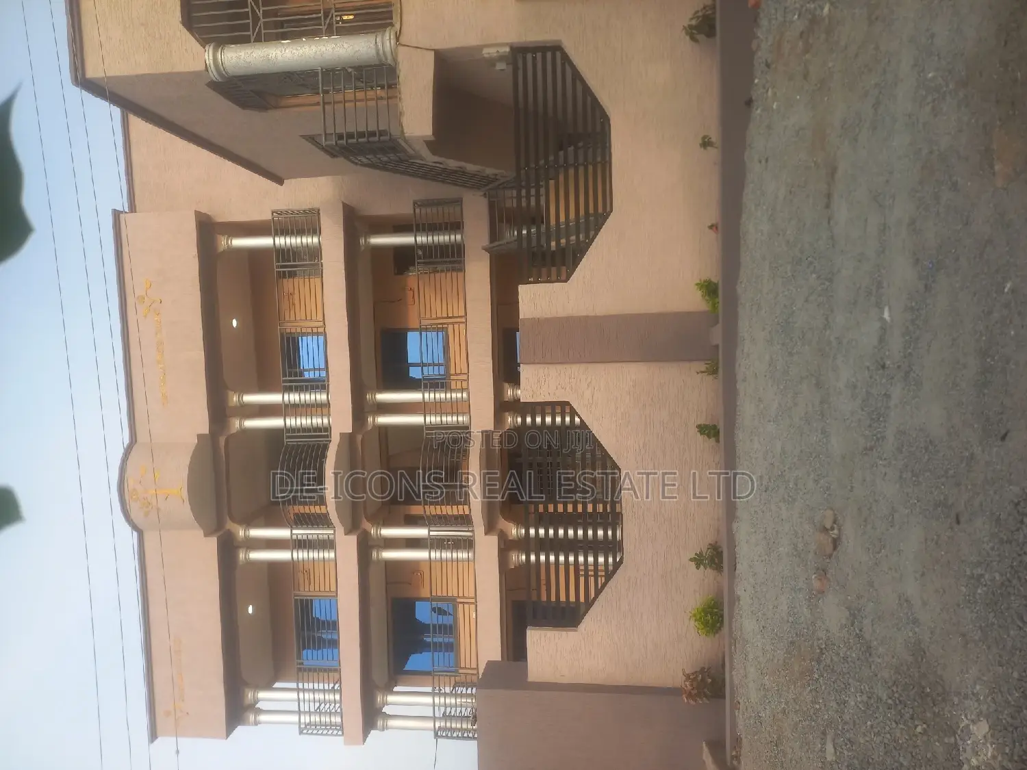 2bdrm Duplex in De-Icons Real Estate, Awutu Senya East Municipal