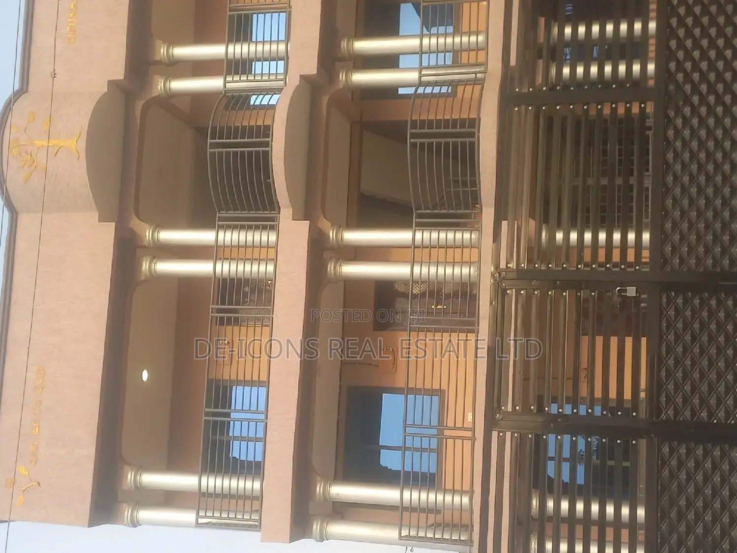 2bdrm Duplex in De-Icons Real Estate, Awutu Senya East Municipal