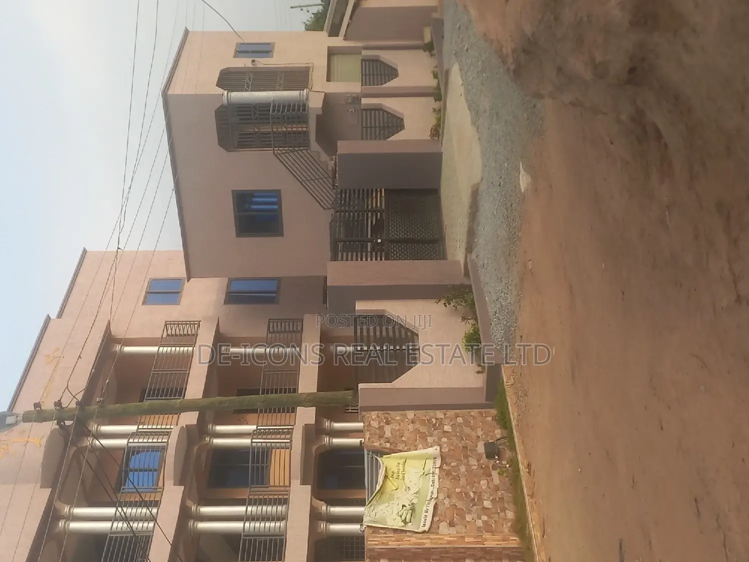 2bdrm Duplex in De-Icons Real Estate, Awutu Senya East Municipal
