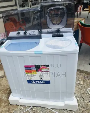 Sleek Design Pearl 15kg Twin Tub Washing Machine.