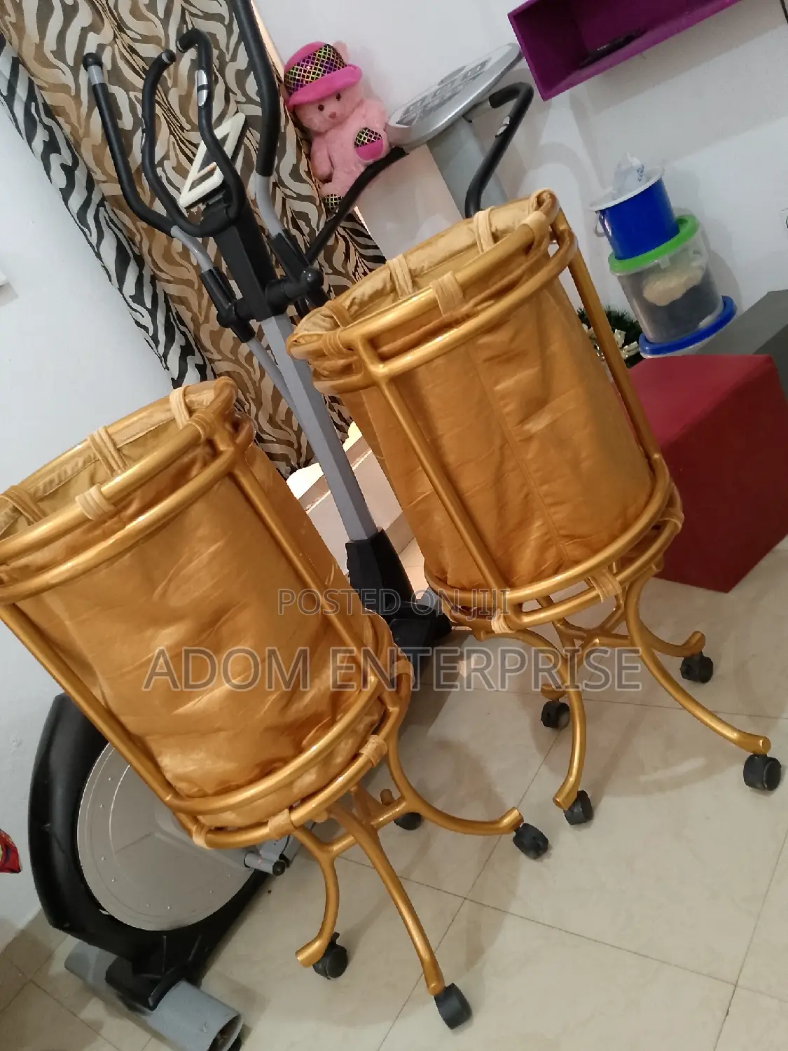 Gold Offering Stand New