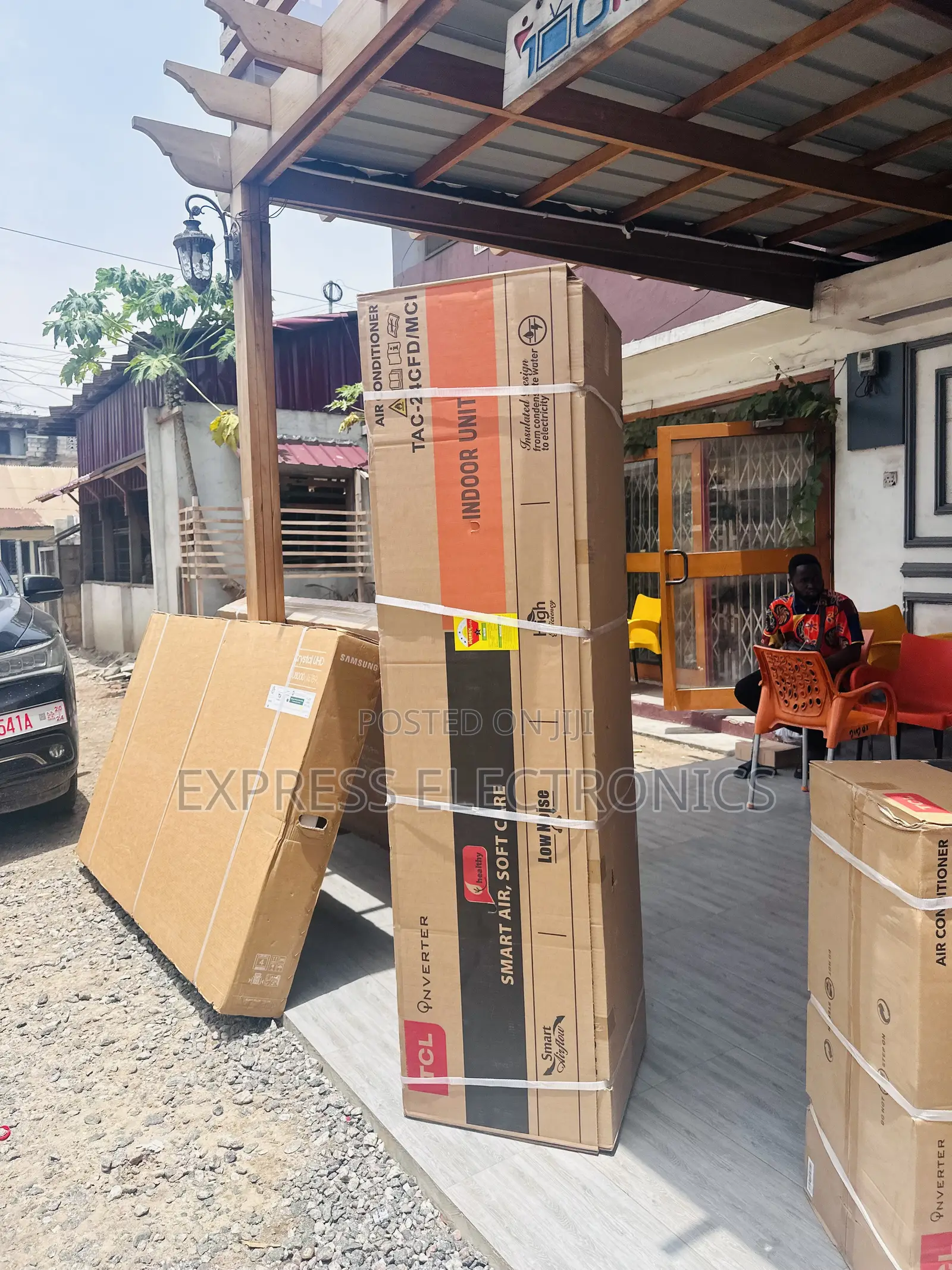 2.5hp Split R410 Gas TCL Floor Standing Air Conditioner