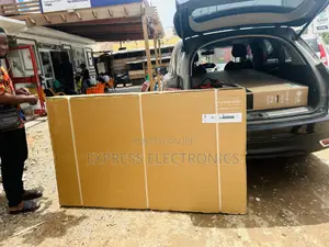 Quad Core Processor Smart Uhd Samsung 75”Cu8000