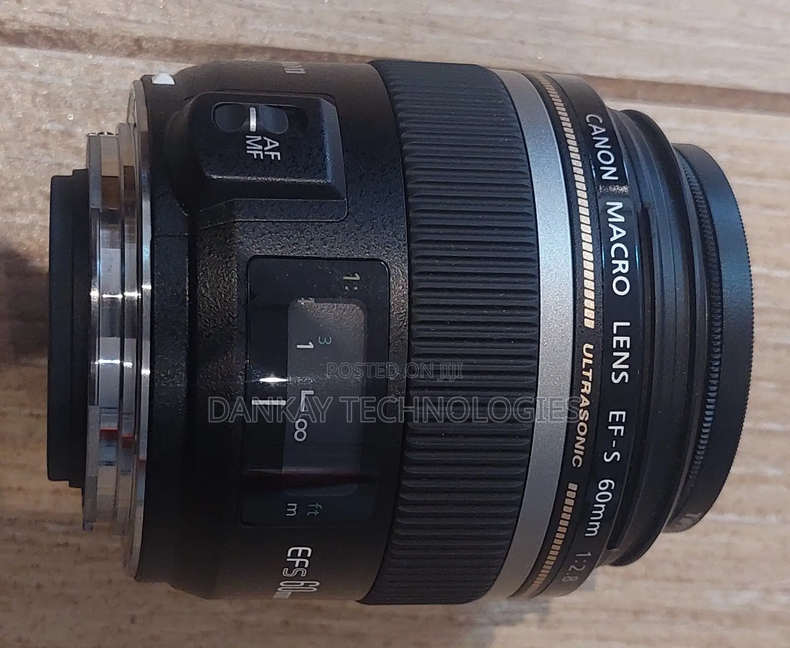 Canon EF-S 60mm F/2.8 Macro USM Lens
