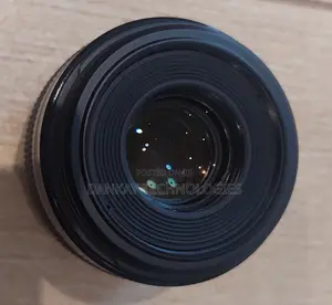 Canon EF-S 60mm F/2.8 Macro USM Lens