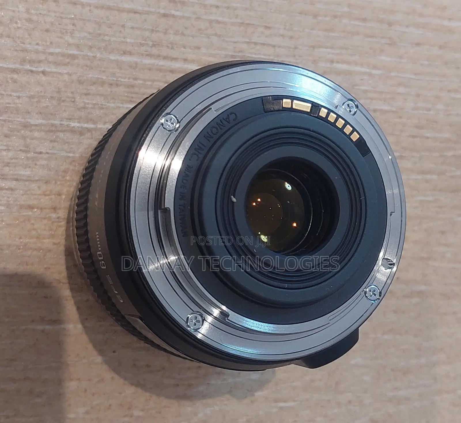 Canon EF-S 60mm F/2.8 Macro USM Lens
