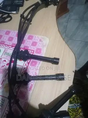 Toyota Corolla Desert Disputer and Cables for Sale