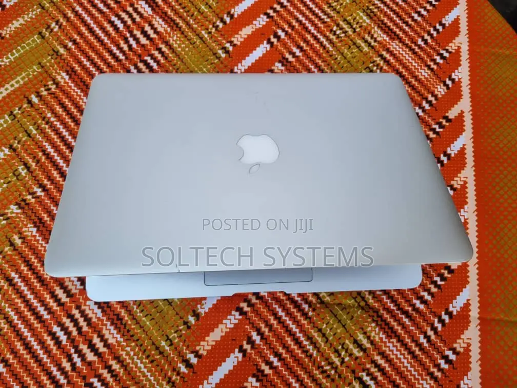 Laptop Apple MacBook Air 4GB Intel Core I5 SSD 256GB