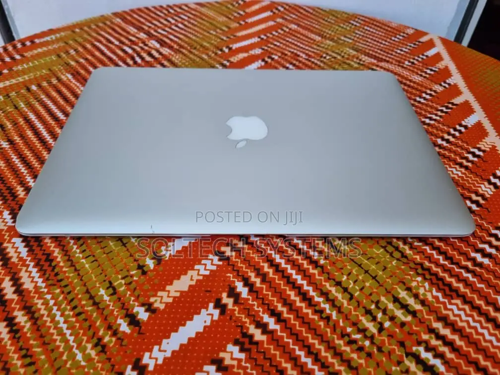 Laptop Apple MacBook Air 4GB Intel Core I5 SSD 256GB