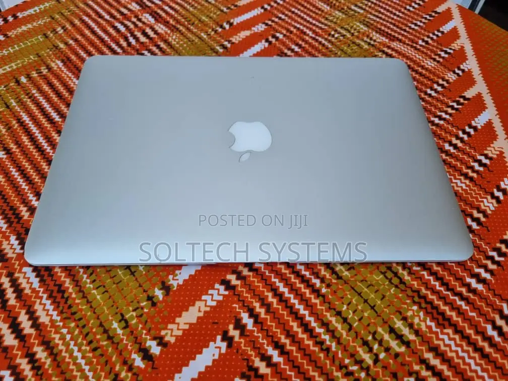 Laptop Apple MacBook Air 4GB Intel Core I5 SSD 256GB