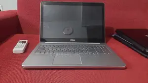 Laptop Dell Inspiron 17 5749 8GB Intel Core I7 SSD 500GB