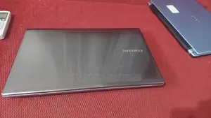 Laptop Samsung NP-N102S 8GB Intel Core i7 HDD 500GB