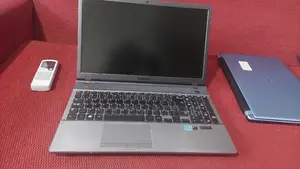 Laptop Samsung NP-N102S 8GB Intel Core i7 HDD 500GB