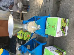 Commercial Pepper  Grinding Tomatoes  Onions Machine