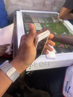 Apple iPhone 5s 32 GB Gold