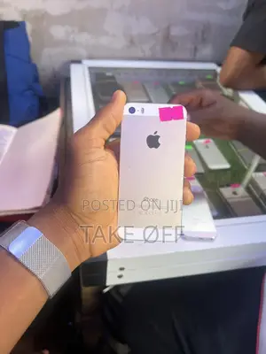 Apple iPhone 5s 32 GB Gold